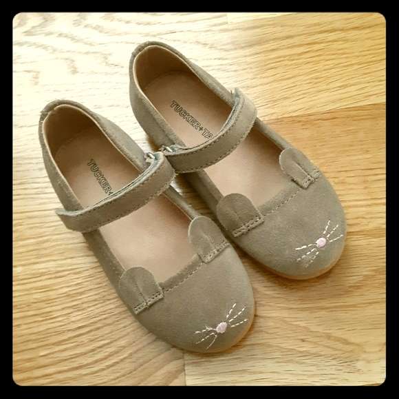Tucker + Tate Other - 👑HP👑🆕️Tucker & Tate tan kitty shoes size 8